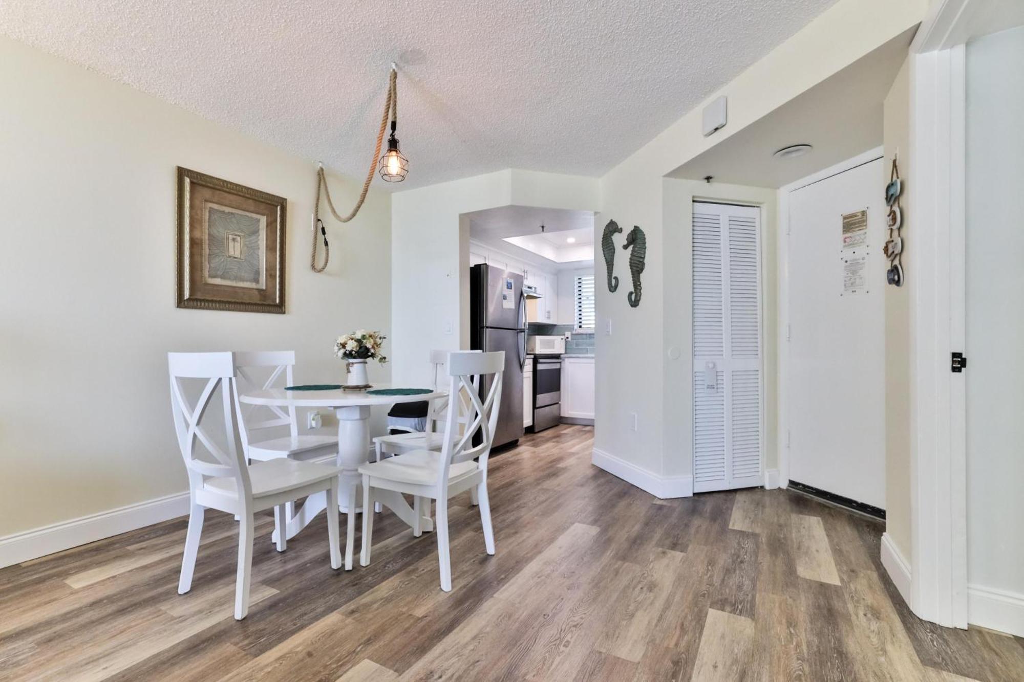 1 Bedroom -1 Bath With Ocean Views At Ocean Trillium 302 New Smyrna Beach Exterior foto